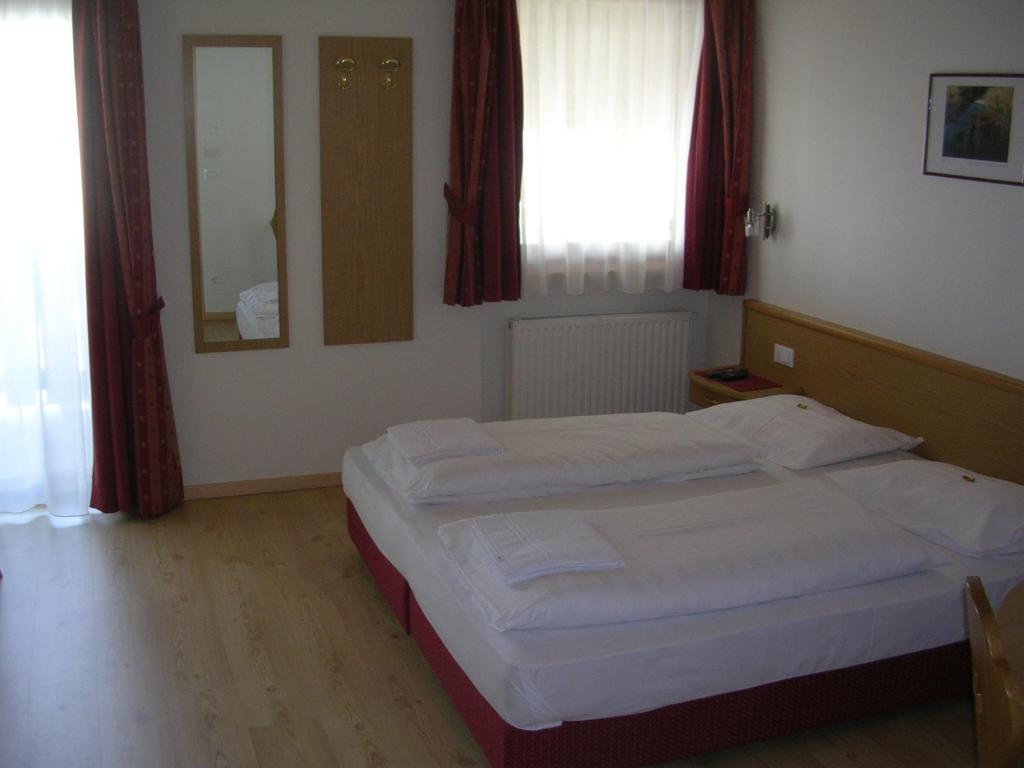 Garni La Tambra Hotell Selva di Val Gardena Rom bilde