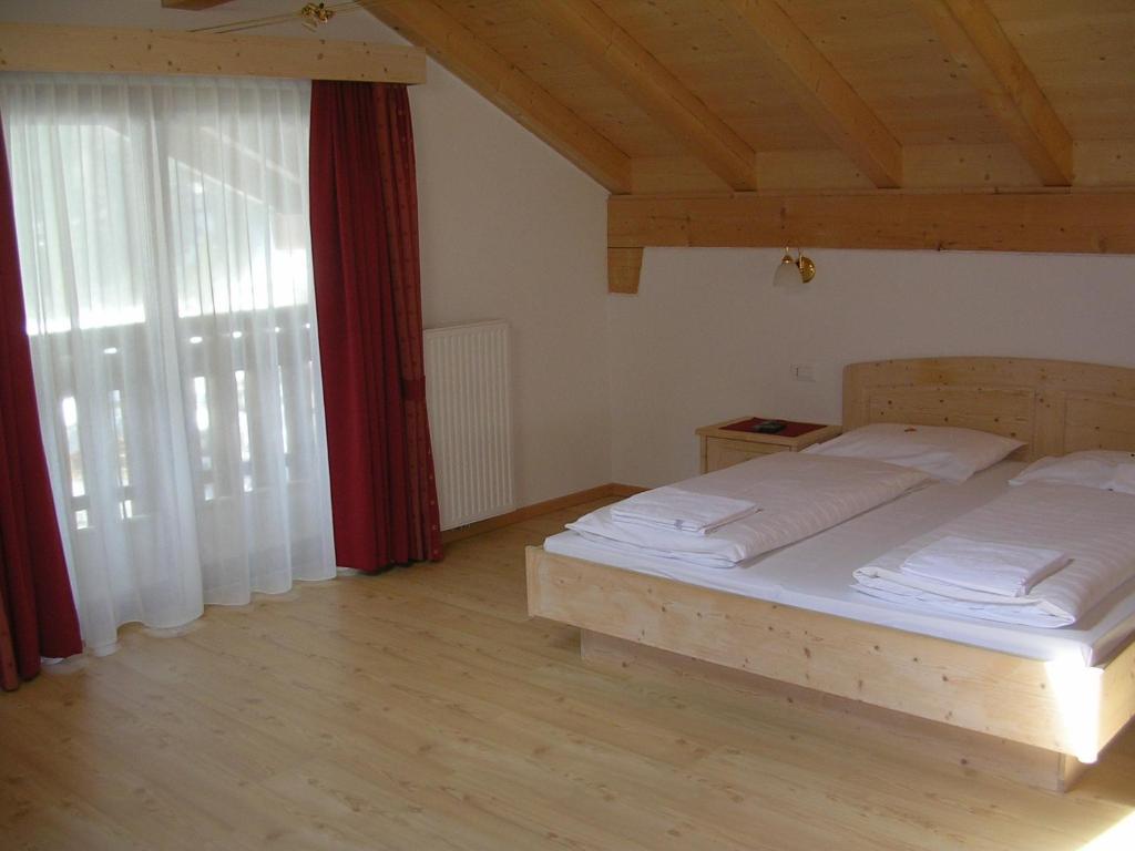 Garni La Tambra Hotell Selva di Val Gardena Rom bilde